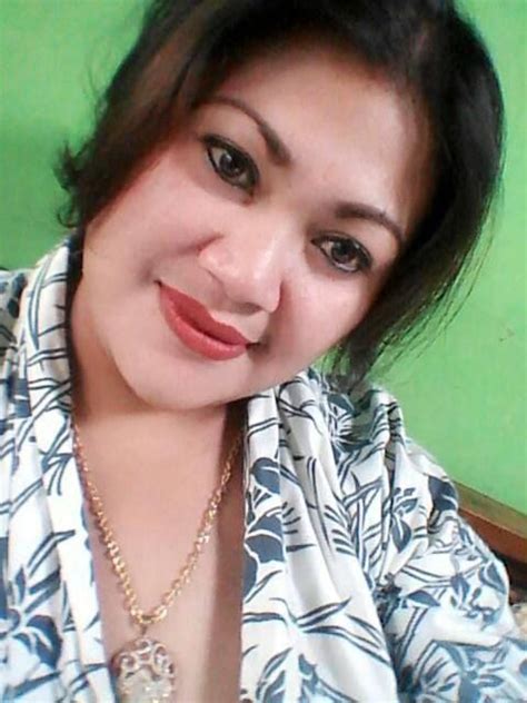 bokep indonesia brondong|tante girang ngewe sama brondong di hotel